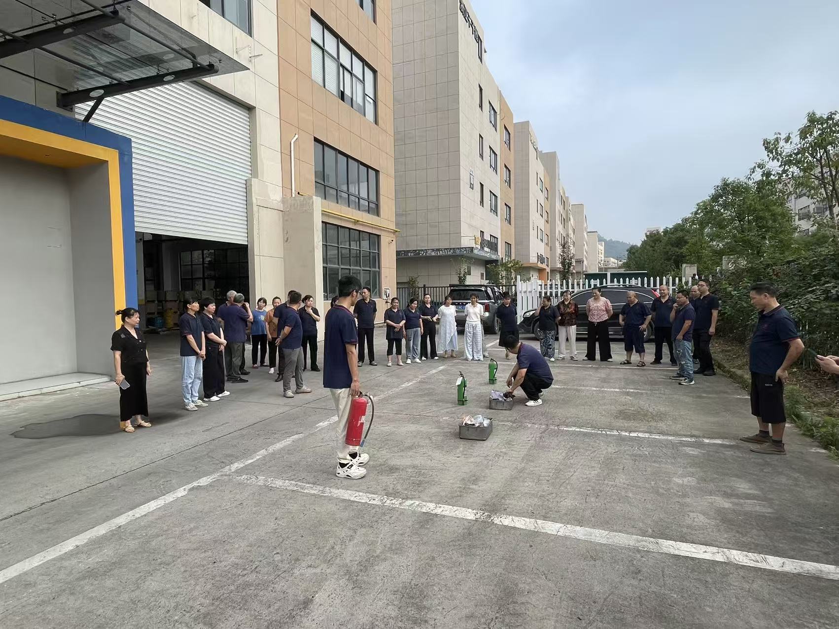 Feasacht ar Shábháilteacht ó Dhóiteán a Neartú agus Cosaint Shlán a Thógáil - Déanann Zhejiang Yaodong Intelligent Manufacting Technology Co., Ltd Druileanna Sábháilteachta Dóiteáin